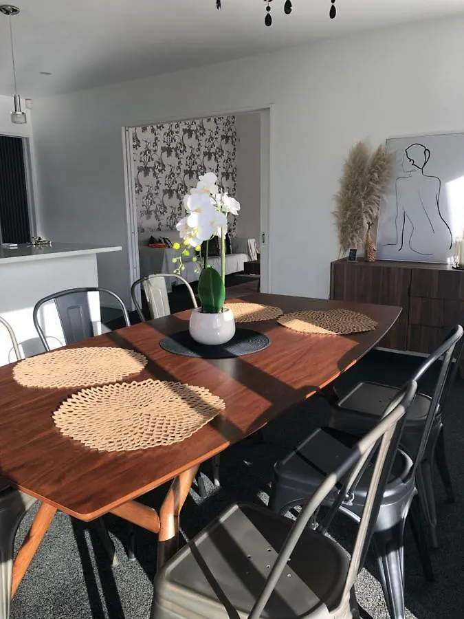 7*7 Holiday Home Крайстчёрч Новая Зеландия